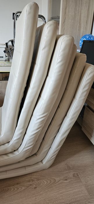 Столове цвят крем бежов - 6 броя