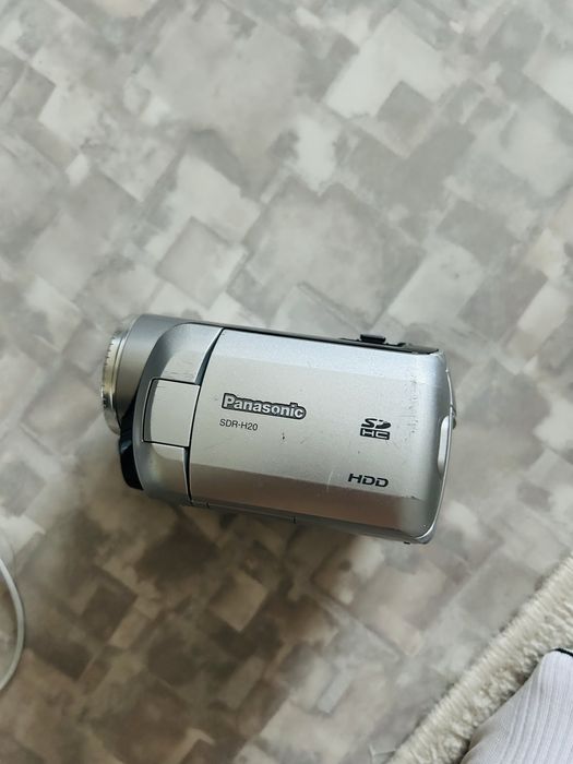 Продается видеокамера Panasonic SDR-H20.