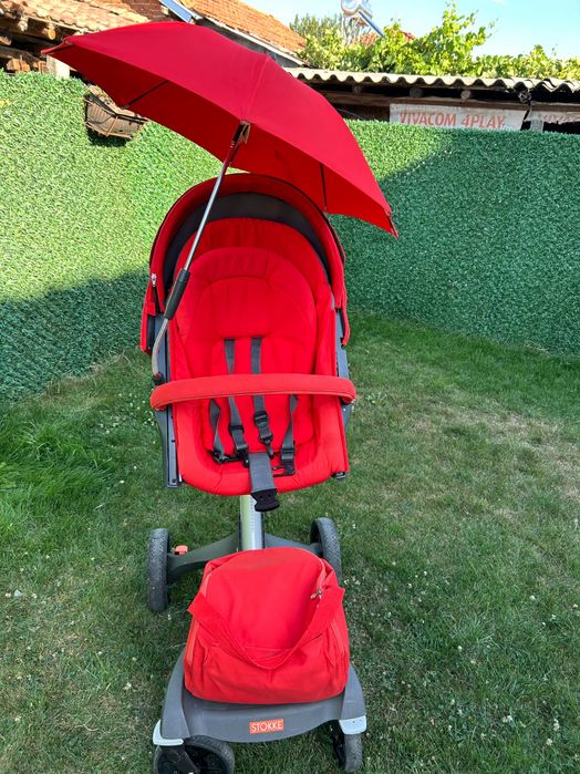 Продава детска количка