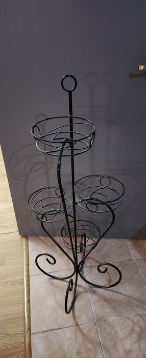 Продам цветочницы