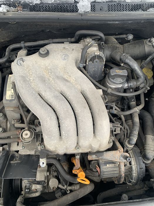 Motor 2.0 Skoda Cod AZL