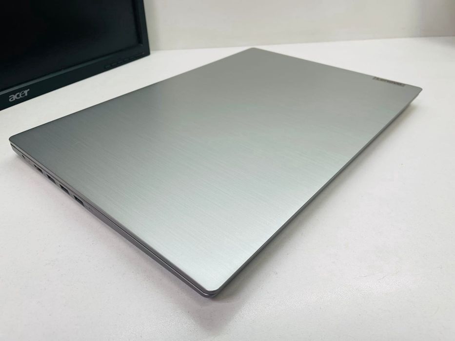 Продам ноутбук Lenovo
