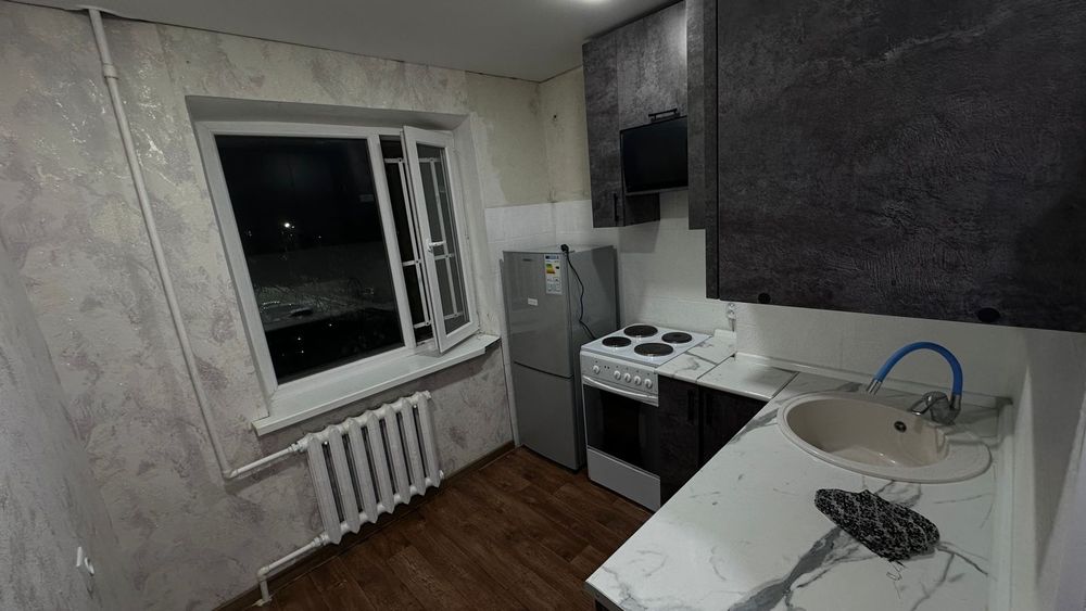 Продам 2-× комнатный квартиру