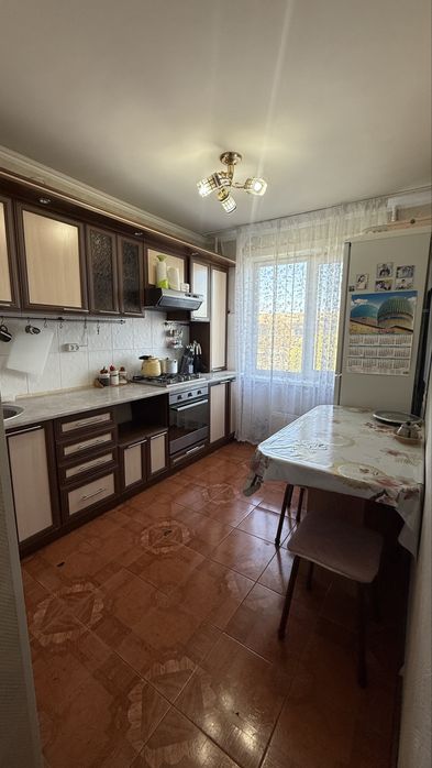 3 комнт, район универа
