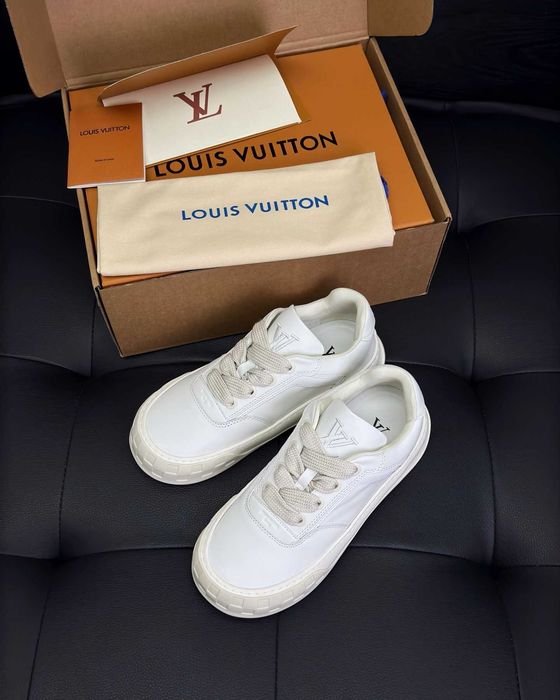 Adidasi Louis Vuitton Tilted Premium