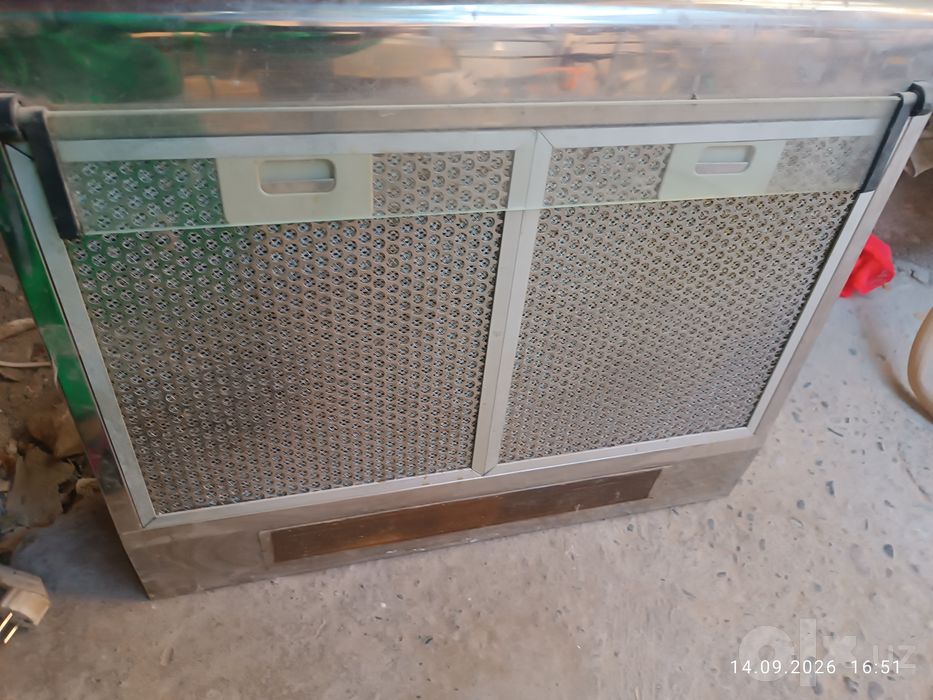 Продается кухонный вытяжка газовая плита ипечки и т д