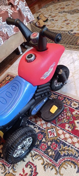 Продам детские авто!