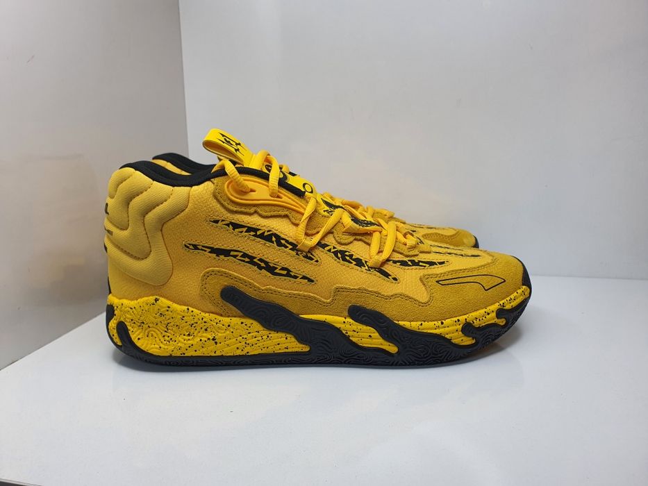 Puma Mello Ball 03 X Porsche 

Чисто нови с кутия. 

Размер 44.5 стелк