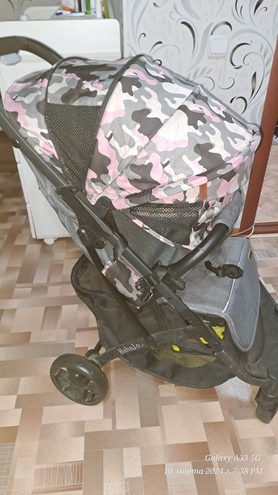 Продам коляску для девочки