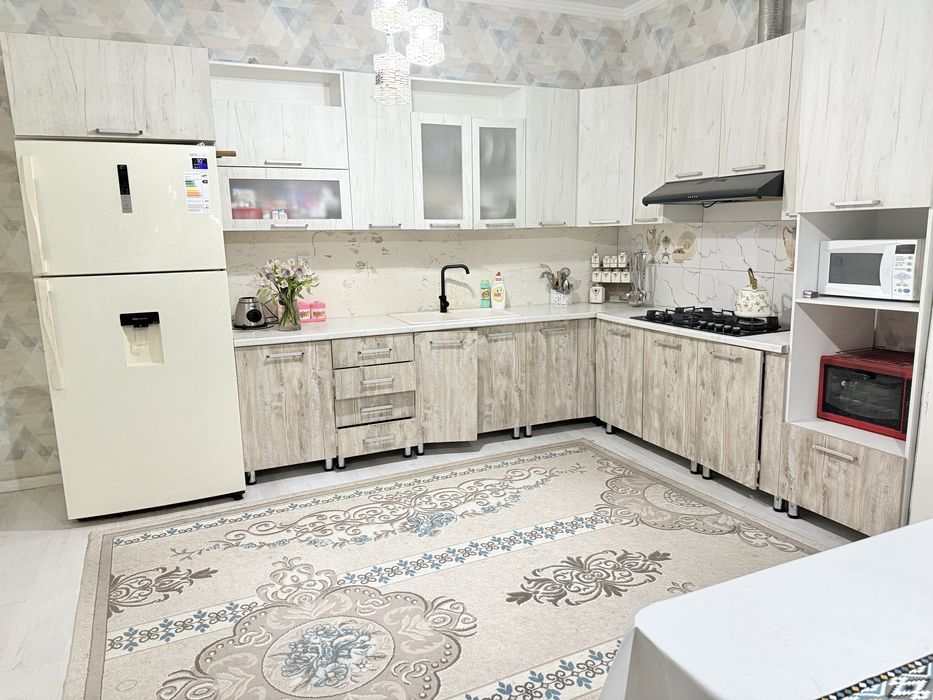 срочно продаеться кухонный гарнитур