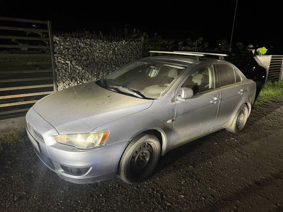 Mitsubishi Lancer an 2011