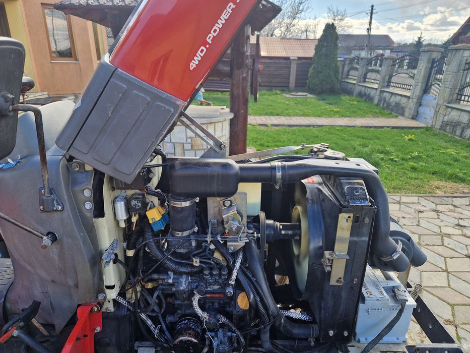 Tractor Yanmar 30 cp cu freză