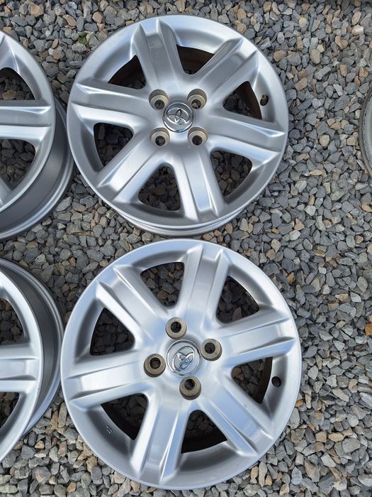 4x100.15цола.5j ET45. Оригинални Toyota