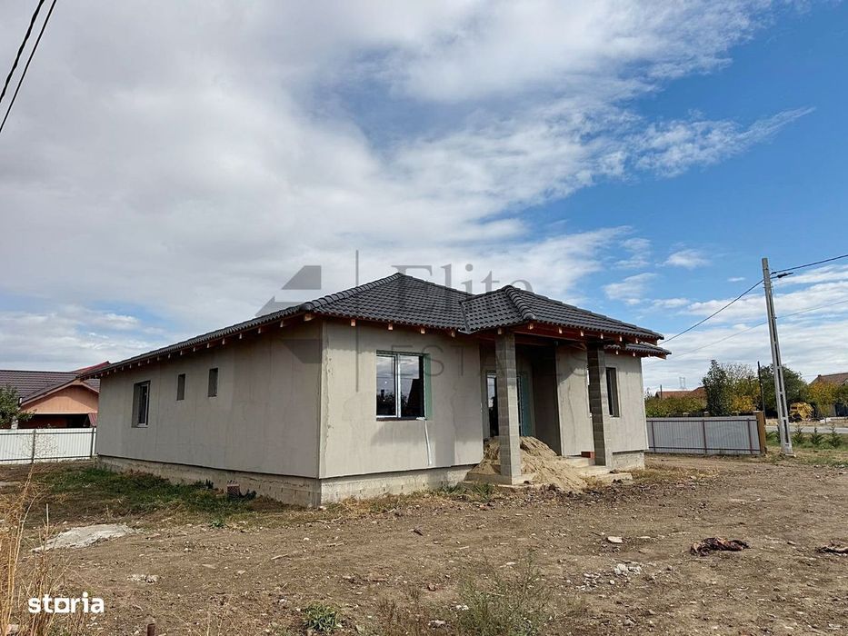 Casa noua de vanzare in Les