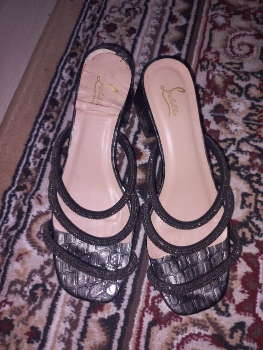 Продаются туфельки