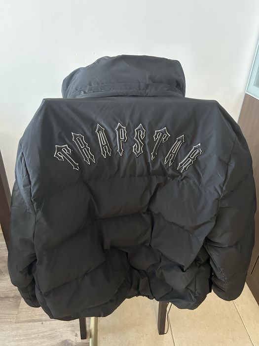 Яке Trapstar черно