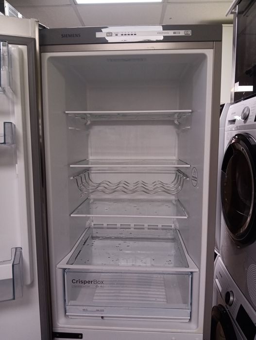 Иноксов комбиниран хладилник с фризер Сименс Siemens 2 години гаранция