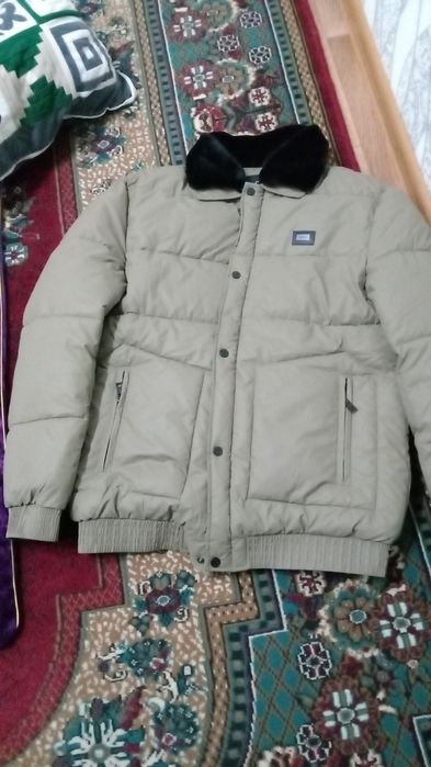 Куртка земный новый