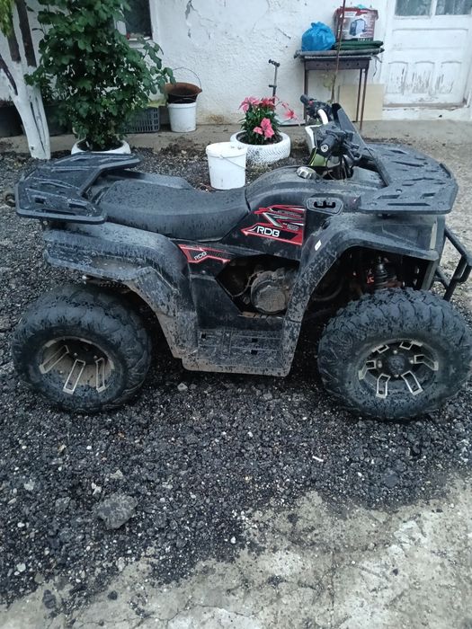Vând ATV RDB 200