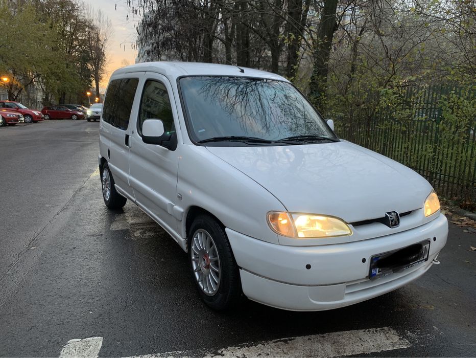 PEUGEOT Partner 2002