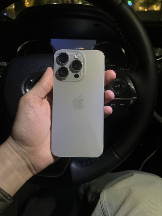 iPhone 15 pro в хорошем состоянии