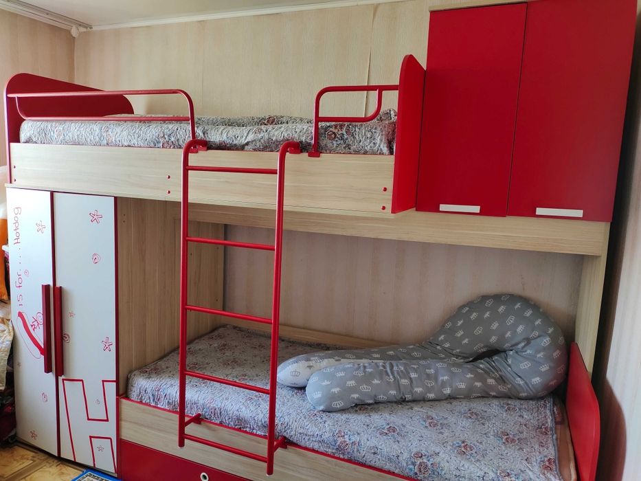 Продам 2-х ярусный комплект