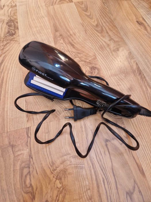 Компактна преса за вафлички