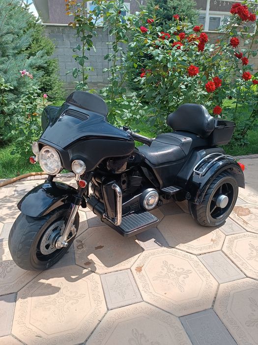 Детсткий электро-мотоцикл "Харлей Дэвидсон"