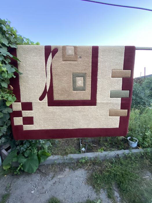 Продам ковёр 2*3 б/у