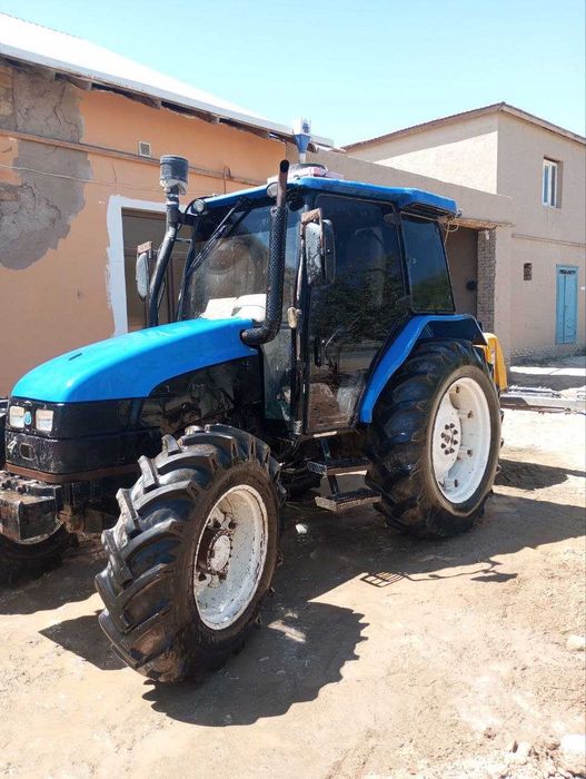 Трактор сотилади