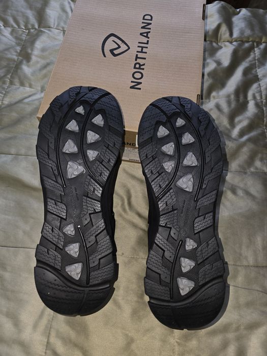 Зимнии ботинки Northland новые