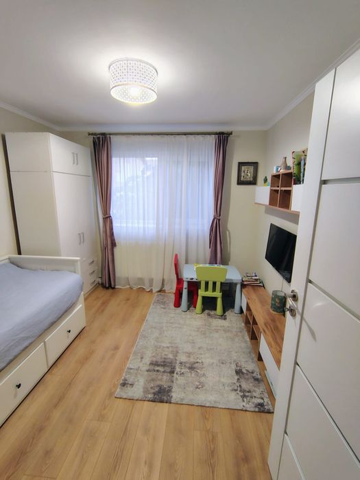 Proprietar - Vând Apartament 3 Camere, 72 mp, Micro 5 - Balaban, Etaj 3/4