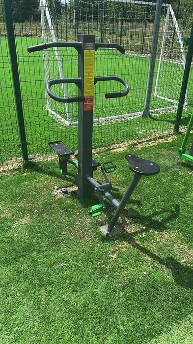 уличные тренажеры +на площадках