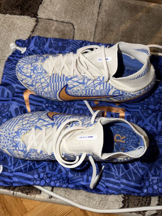 Ghete fotbal Nike mercurial