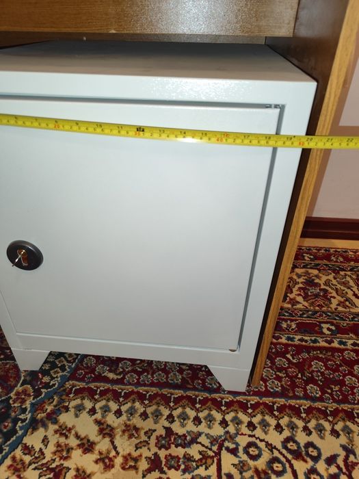 Сейф металличиский 99 $ срочно сотилади