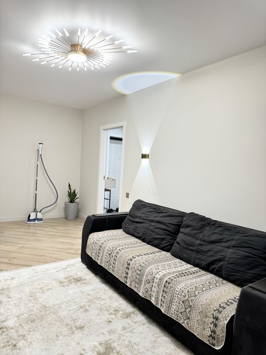 ТВ тумба и диван