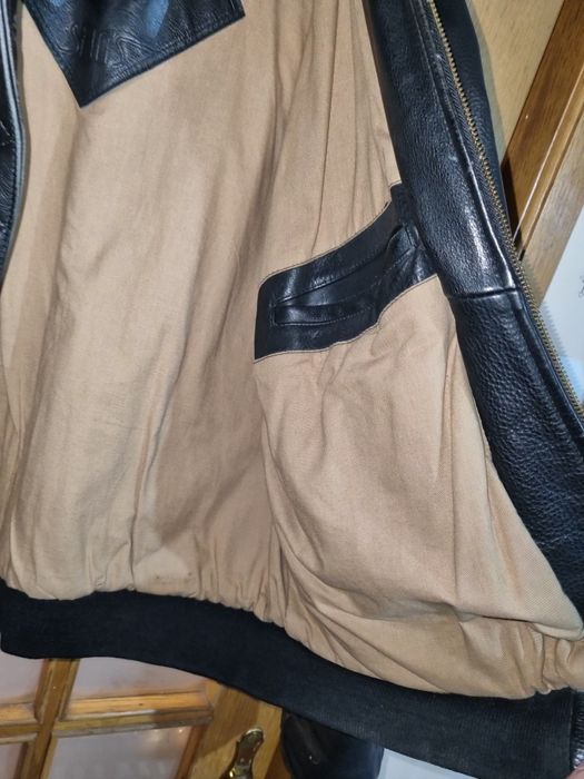 Vând Geacă de piele