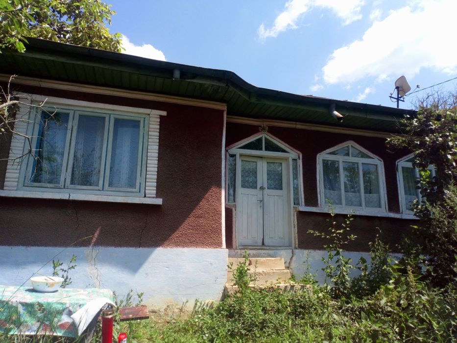 Casă de închiriat.