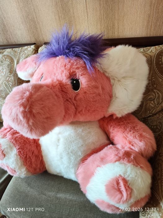 Продам большого слона