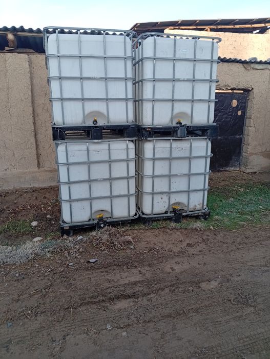 Бочки кубовки продаются