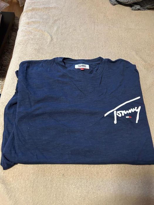 Bluza Tommy noua mărimea L