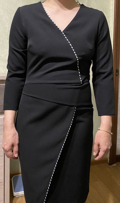 Платье женское  .