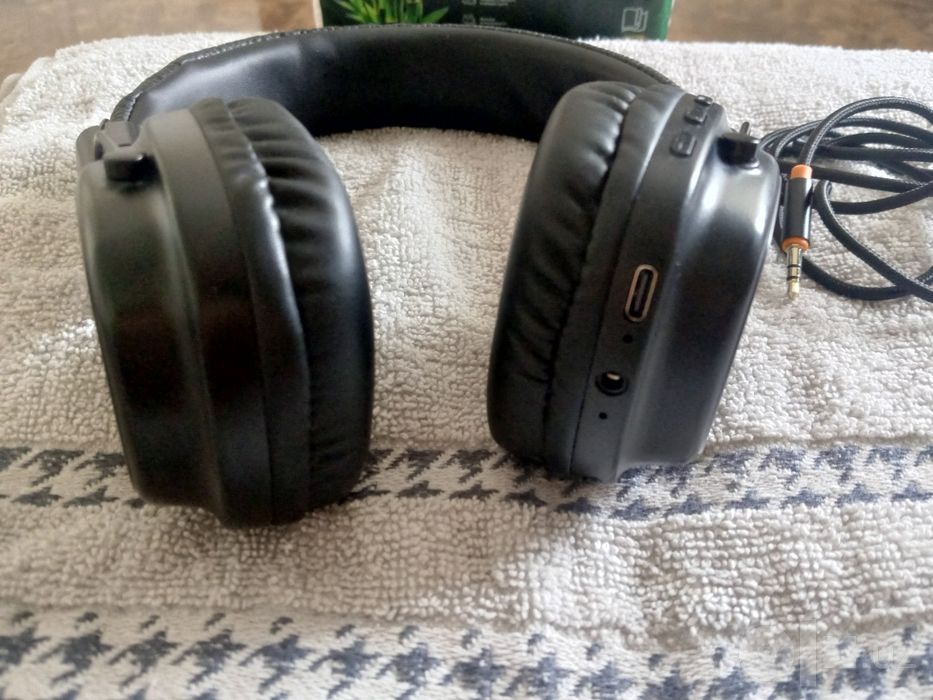 Продаю наушники Marshall