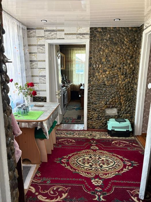 Продаётся дом, договорная.