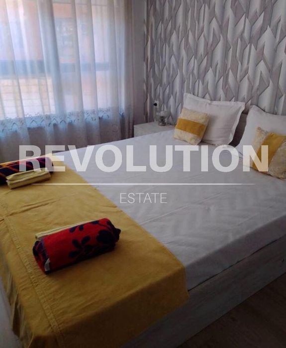 Дава се под наем Двустаен апартамент в Варна, Център - 55 кв.м за 550 € - Снимка #2