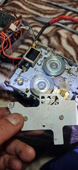 casetofon auto 1978 servisat comenzi lijere sunet excelent de bun