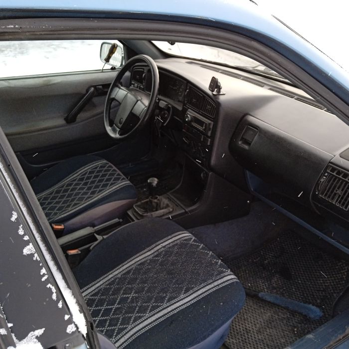 Продам Пассат универсал.