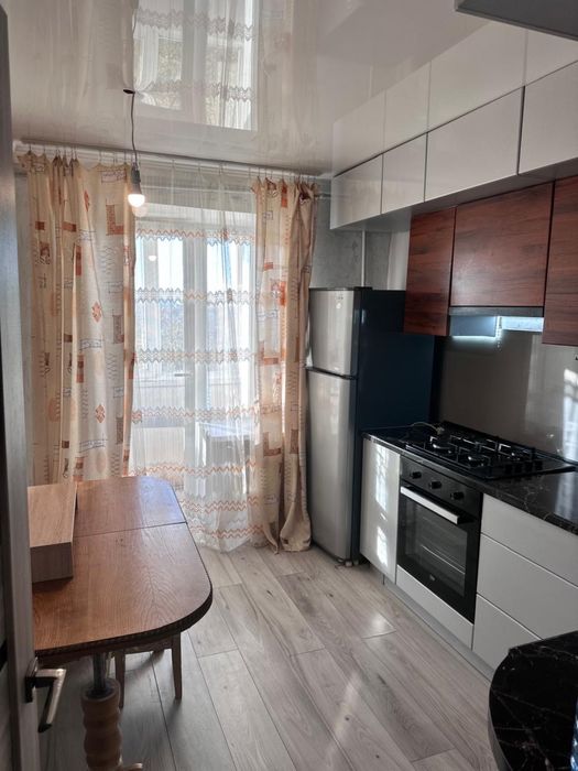 Продается 3 х ком кв в районе Казакстан