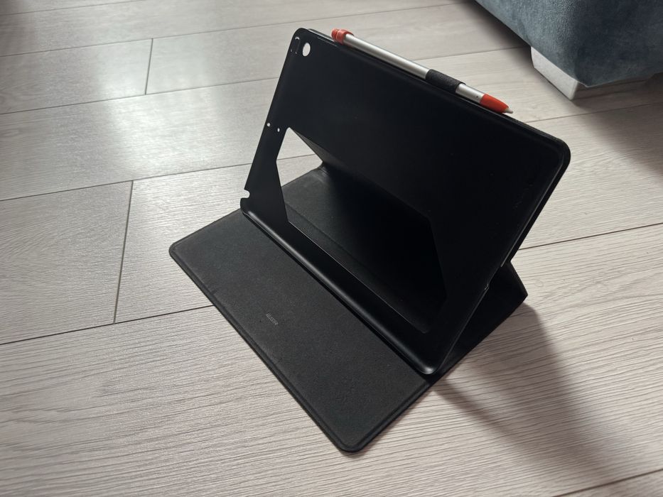 Logitech crayon pt ipad dupa 2018 si husa ipad 10.2
