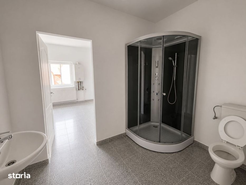 5 euro/mp! Spatiu birouri/comercial de inchiriat, zona Pod Ira
